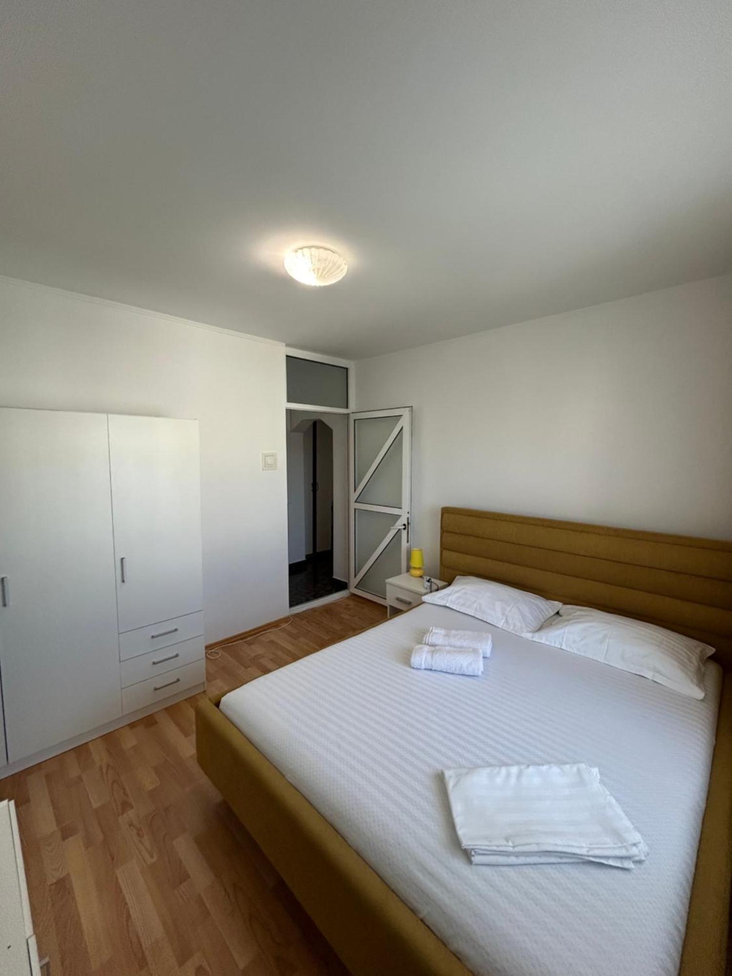 Sj Apartment Tulcea Luaran gambar