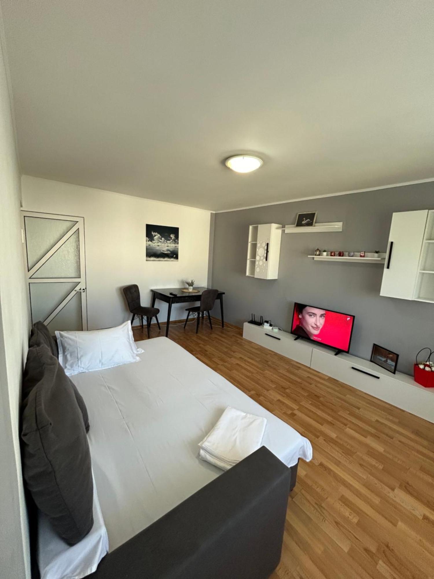 Sj Apartment Tulcea Luaran gambar